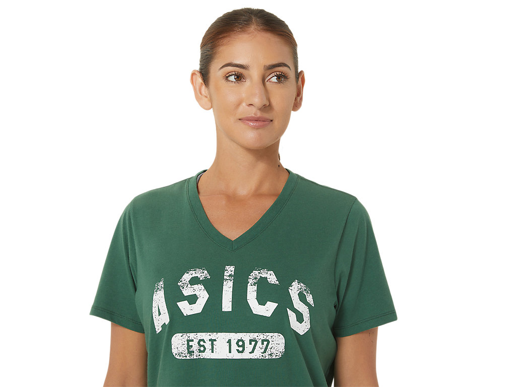 Dámské Tričko Asics Krátké Sleeve Est 1977 V-Neck Tee Zelene | 1804-IDZWX